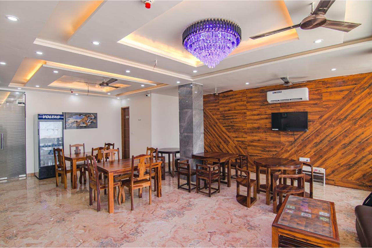 Fabhotel Meridian Inn Mohali Exterior foto